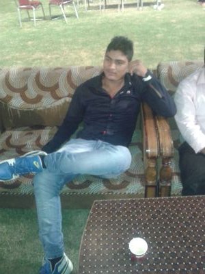 naveeninsan2013's profile picture. 