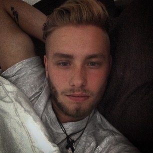 scottdavies01's profile picture. 26/electrician/tatts ⚽️