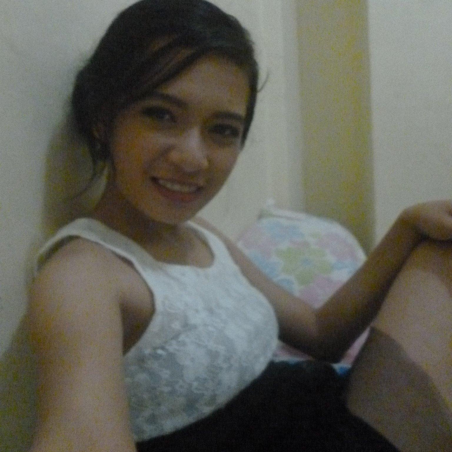 Student/Friendly/pink-lover/Supergirl/Your #1 Fan :D/bisaya(proud to be)