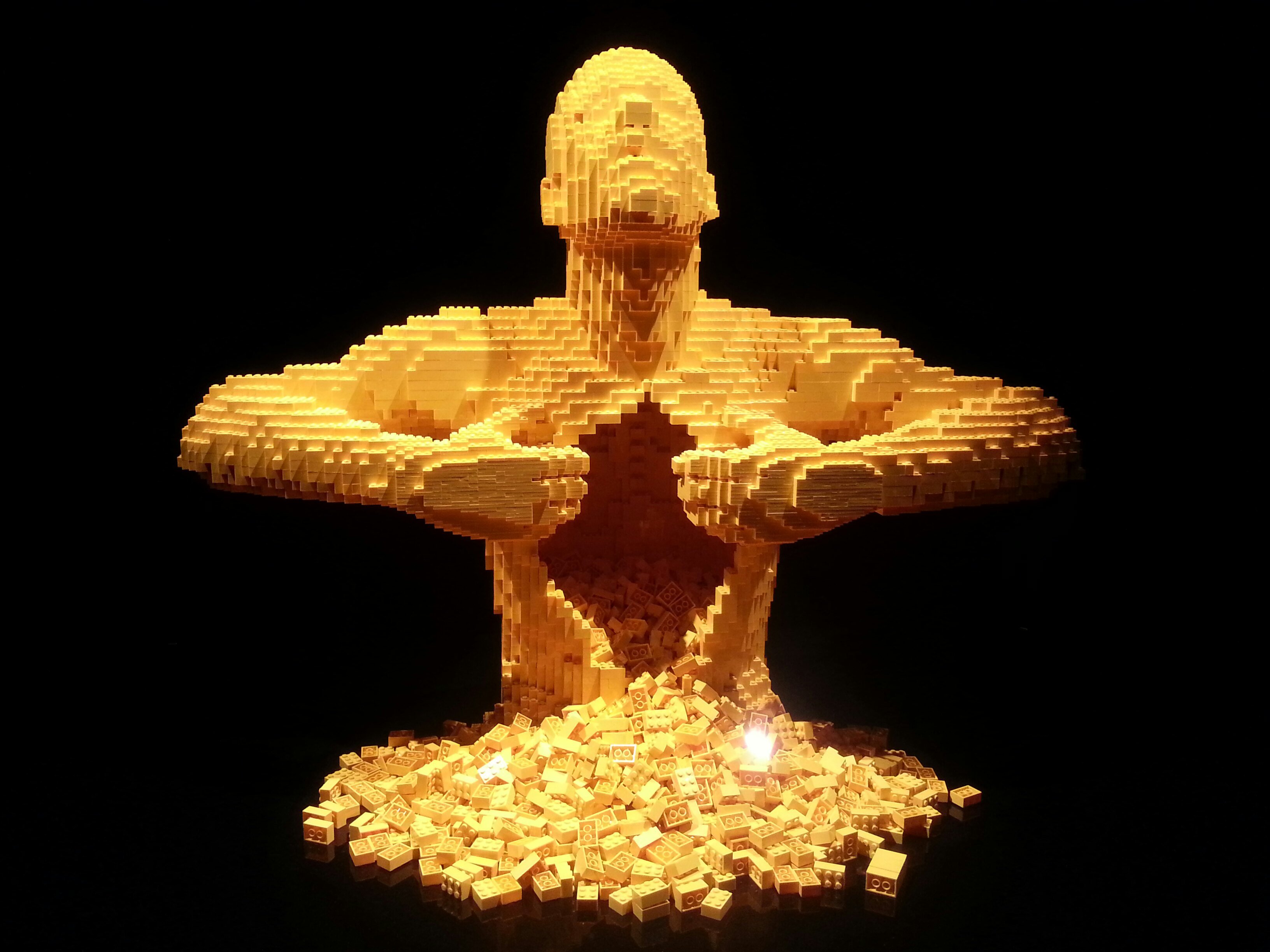 MuzzyFush's profile picture. Moving to Mastodon. Find me at MuzzyFush@PettingZoo.co