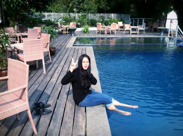 annisarachmaw's profile picture. ♉ | FH UNPAD '10 | @Hikmat_mr