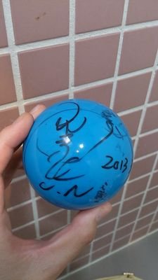 ウッチャンナンチャンの内村さんを愛してやまないヘンタイです(*´∀｀) 内村さんのためなら、どんなとこにでも飛んでいきます！！ 夢は色々ありすぎて書ききれません(笑)。いつでも内村さんに飢えてます...orz Mr.Childrenの大ファン！その他好きなものが多々あるので、お財布が追いつきません（苦笑）