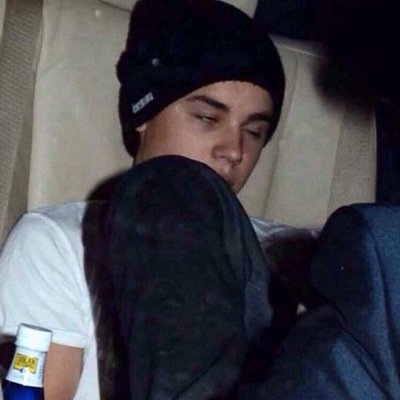 jbieberputeiro's profile picture. grabiela