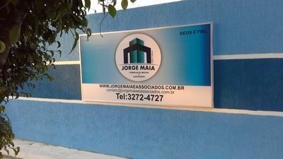 Somos especialistas em vendas, legalização, avaliação e administração de imóveis.