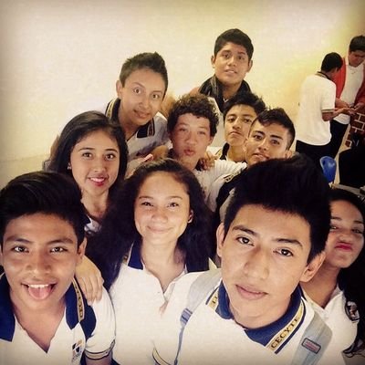 juanluisdamian's profile picture. Alegre, divertido, relajista, aventado, extrovertido ah y skate.En fin un coctel de formas de ser.  :)