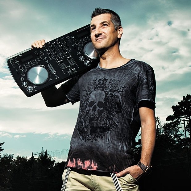 DJ Pro & Directeur de l'Agence 7COM Event