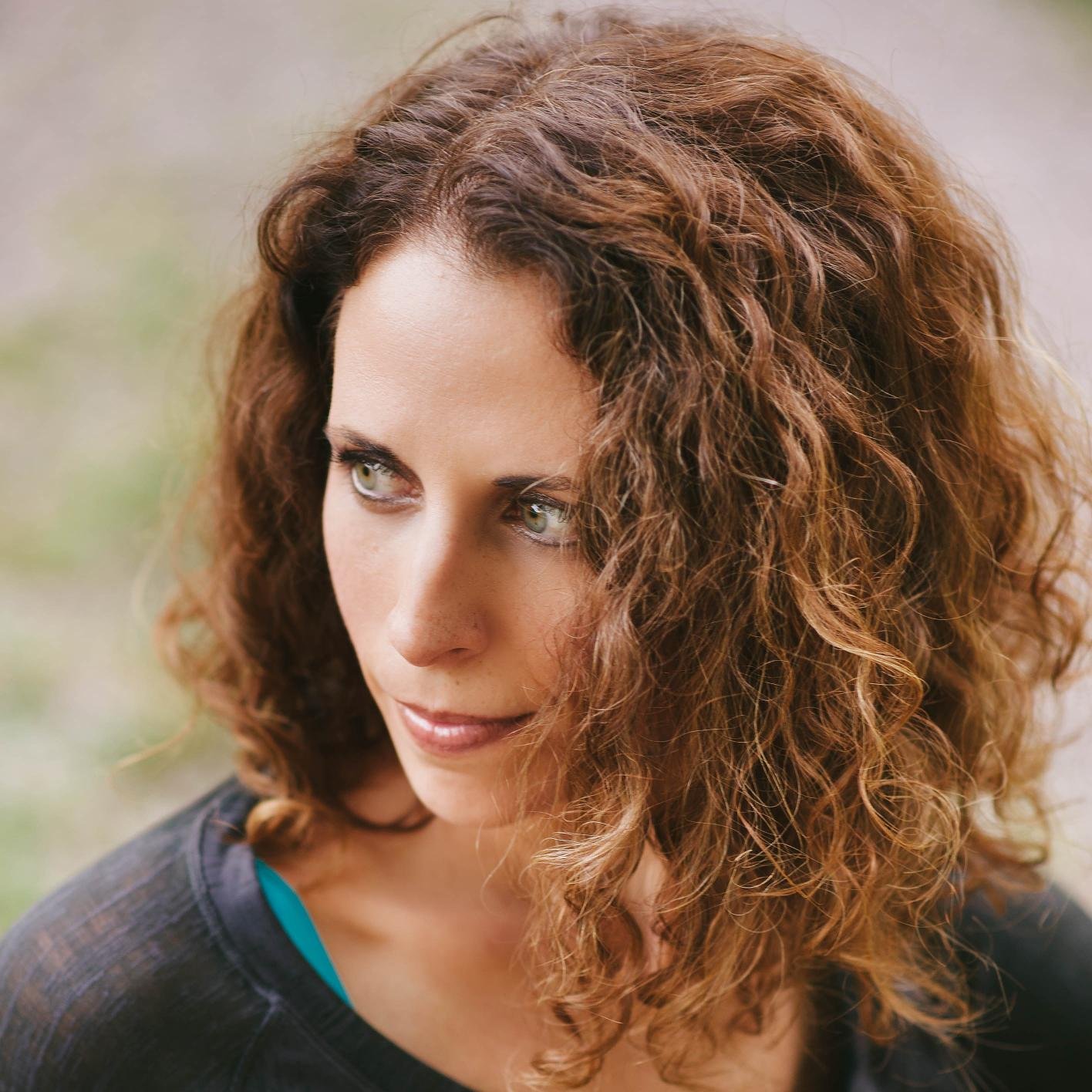 Founder of https://t.co/lo8OAk2yVB: Yoga for Everyone. Musician, yogini, teacher, twin mom. Always hungry.