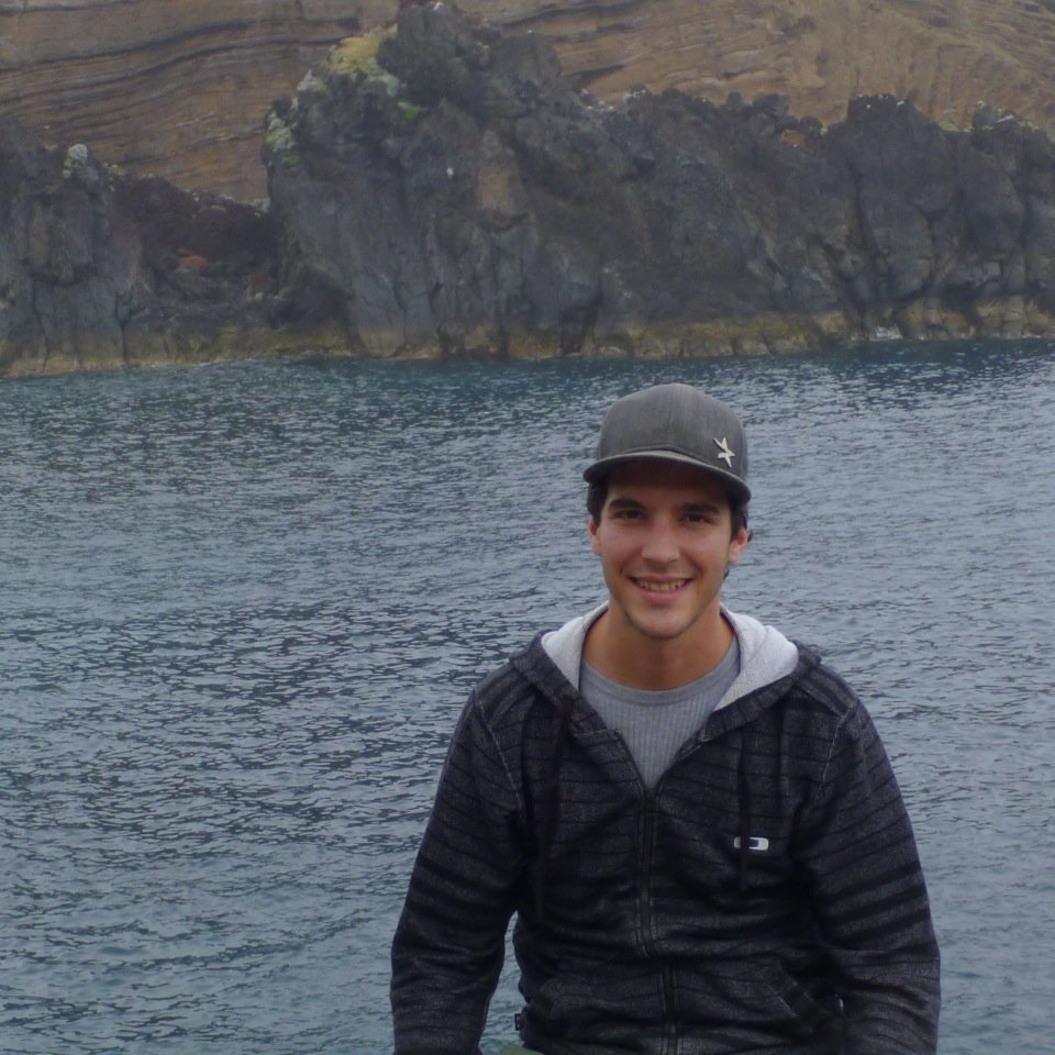 Mechanic | indiedev | gamedev | (in free time) | Soccer | Skate | Snowboarding | TechNews | Music | Computer science student