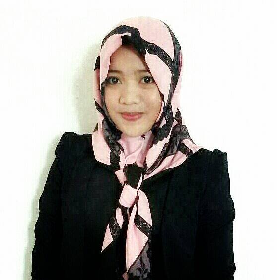 Allah SWT&Muhammad SAW |I'm a muslim girl&I'm proud to be|@HIUB2013|Part of @himahi_UB|Pionner of @IRMUN_UB|@formasiUB|ig:finadr|path:Fina Dwi Rahmadaningsih