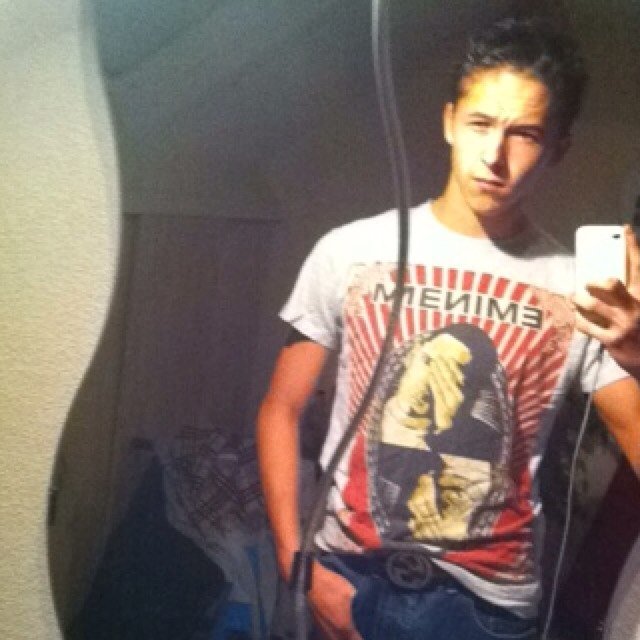 FOLLOW INSTA @dylanvincenzo_ BE YOUR SELF ONLY GOD KNOWS HOW PEOPLE REALLY ARE HATER FOCKYOU ! Go to the hell