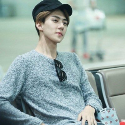 세 훈 아 ~ ^^ มักเน่เซฮุนนี่~ ฮุนฮุน อันยองครับ~ มาคุยกับผมได้นะครับ ผมพูดน้อย(?)นะครับ คิคิ~ บอทนี้ไม่หยิ่งนะครับ^^