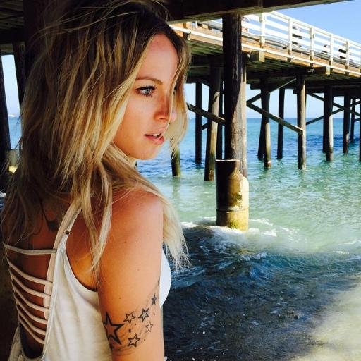 UniversMarieMai's profile picture. Je RT/FAV/FOLLOW tout ce qui parle de Marie-Mai.
Fais-toi de nouveaux amis ici en regardant qui aiment la chanteuse.