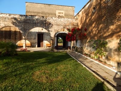 Ex-Hacienda de mas de 200 años, embrujada y renovada.. Restaurante, Bar y Salon de Eventos.. VISITANOS!! A solo 25 min de Guadalajara!!
