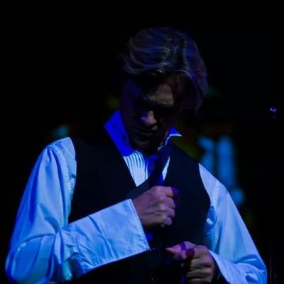 Syl Thompson's unique talent and uncanny resemblance,  presents David Bowie's music with respect and dignity.
follow us on Facebook