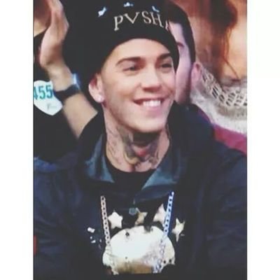 Da me che ti aspettavi? Ho gli occhi maledetti e migliaia di difetti♥