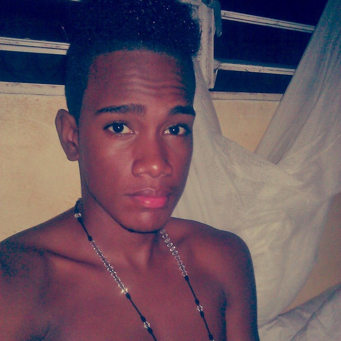 MyStyle ::: #DominicanRepublic  Siin Copiiia  #HappyHours Siempre #On... O.o        Please No #Gente_Falsa   #SiguemeYTeSigo