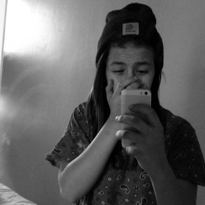 KellaDrew's profile picture. 