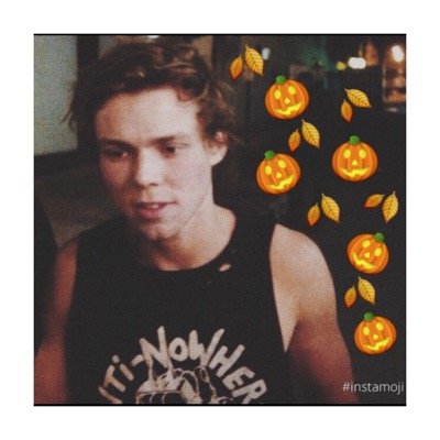 follow @sykesft5sos :-) x