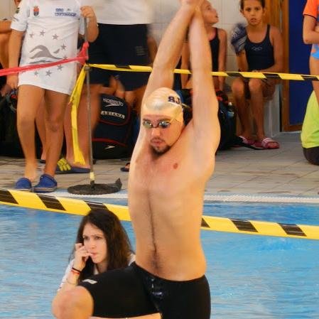 Intento de nadador. Nacido el 27-02-1997. Ganador de 2 oros, 6 platas y 5 bronces en competiciones nacionales.