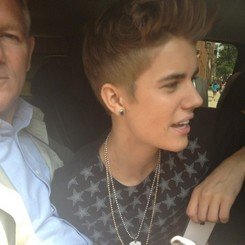 ใจดีฟอลกลับ @justin2hlw ขอบคุณค้าบ