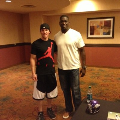 nbaball23's profile picture. Lifting weights= life