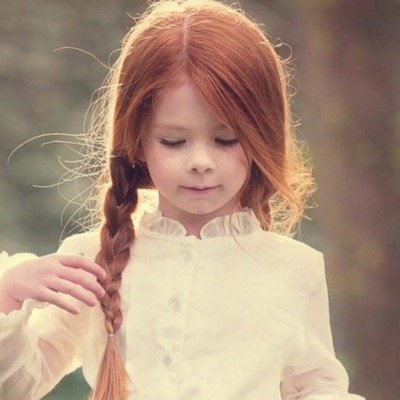 The only daughter of Amelia Pond and Vincent Van Gogh. I want to be an artist like daddy when I get older or maybe a time traveler like mommy. #OC #DoctorWho