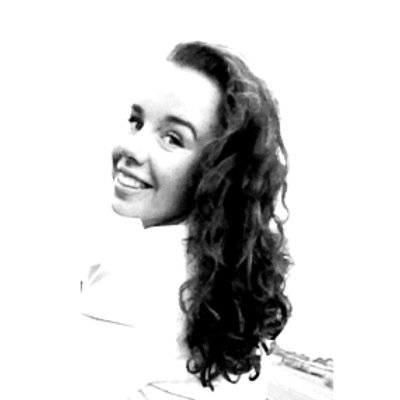 • IG; valerieisabell • Snapchat; valerieev • Graphic Designer Grafisch Lyceum Utrecht • fashion designer, dance, running, zumba • Bakkerij t' Stoepje •