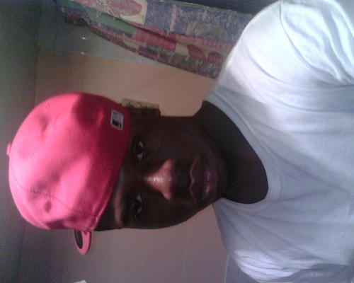 High skool grad in colloge got gwap love money hate fake bitches and niggas #true say i also follow bkacc asap