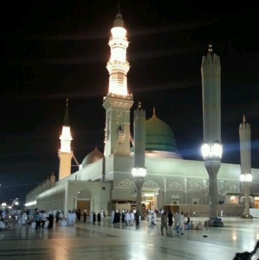 يا ربِّ إنْ عظُمتْ ذنوبي كثرةً ، فلقد علمتُ بأنّ عفوَك أعظمُ . إن كان لا يرجوك إلا محسنٌ ، فبِمن يلوذ و يستجير المجرمُ