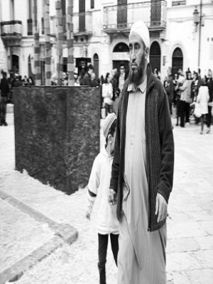 سام وظريف على حسب النيه