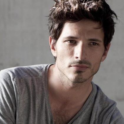 Professional dancer | @diminutivediva's boyfriend | RPaccont