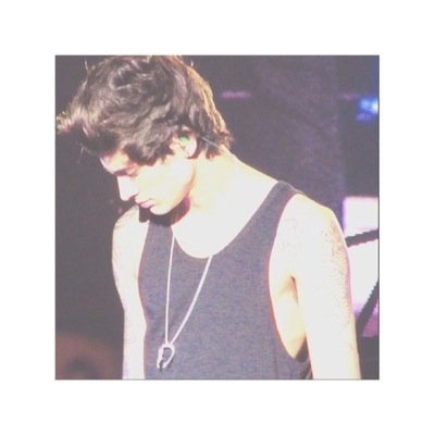 Follow @LeslieG_ and @zaynftcas