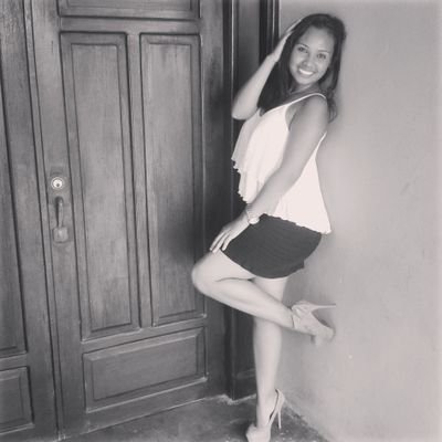 deja de pensar en la vida y resuelve te a vivirla...... http://t.co/1LpVUEtNeh