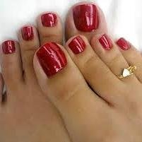 PrettyRedToes's profile picture. 