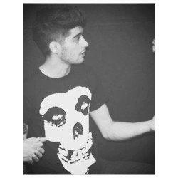 CONGRATS YOU GOT A FREE FOLLOW SO NOW FOLLOW @ZouiamBoy AND @ivyftfandoms OR I WILL UNFOLLOW YOU. THEY MAY EVEN FOLLOW BACK ILYSM
