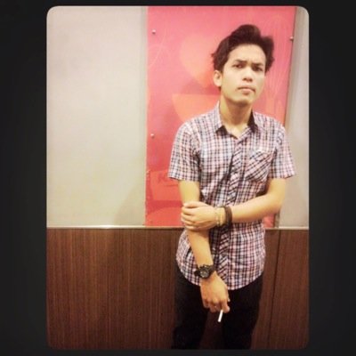 fahmiaulia19's profile picture. Di belakang mu saat kamu menoleh,di samping mu saat kamu menggandeng,di depan mu untuk menuntun mu..