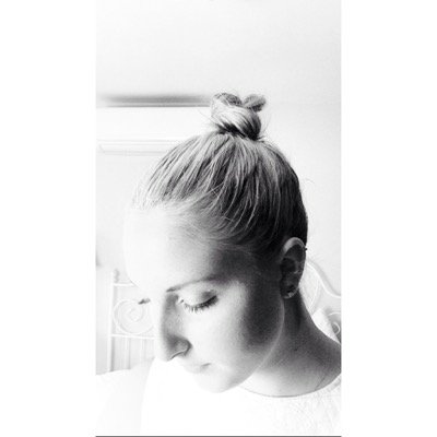 eelizabethmoree's profile picture. 