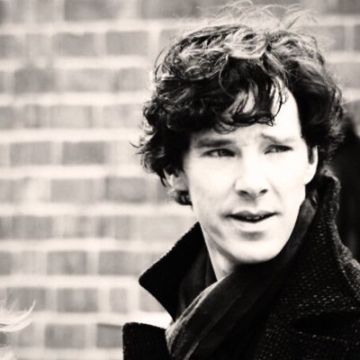 acciowhorecrux's profile picture. That boy with round glasses and a scar on his forehead.