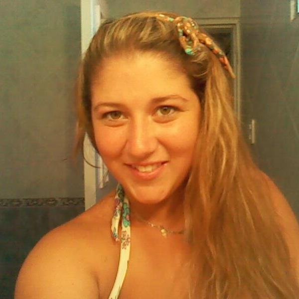 Creo En Mi Si Te Veo Hoy..
  Y me Pedis Que No Me Rinda Sigo Por Vos!!