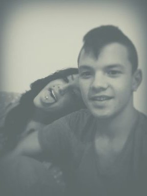 Irene&kiki...TreceDeMayoDedosmilCatorCe...!  Tu jeroma teama(L)...!
