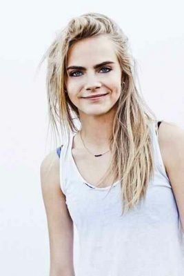 19. Huérfana. Hiperactiva. Lesbiana. No soy borde, soy de simpatía selectiva. #FreeRol