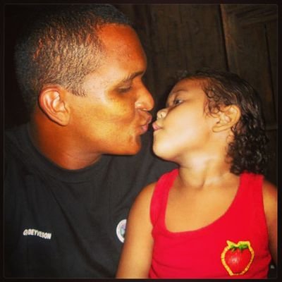 DecrisFeoli's profile picture. Gosto de preservar o meio ambiente e a comunidade