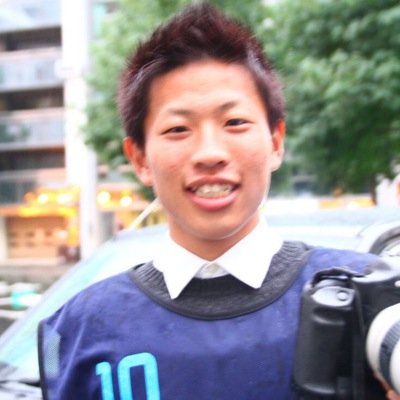 写真を通して福岡のサッカーを応援してます。 他が取り上げないような注目選手やマネージャー、サポーターを取り上げています。みかけたら声かけていただけたら嬉しいです。原田 健太