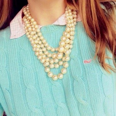 Flo-grown prep, living my lifestyle full of monograms and Lilly every day. ~ Avi is not me but I sure do wish it was.