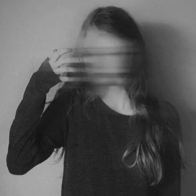 AG // Cat Annie Deb Sue // 14 // Mis muñecas en tus cuchillas // El me ha salvado muchas veces la vida, pero no lo sabe @RealPorta //