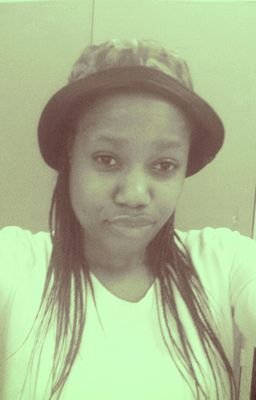 Born in Idutywa, raised in Welkom & CPT, blessed to be here. Life fully, Love deeply, Be thankful