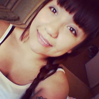 holito :$ ilegal, inmoral, 19 años.