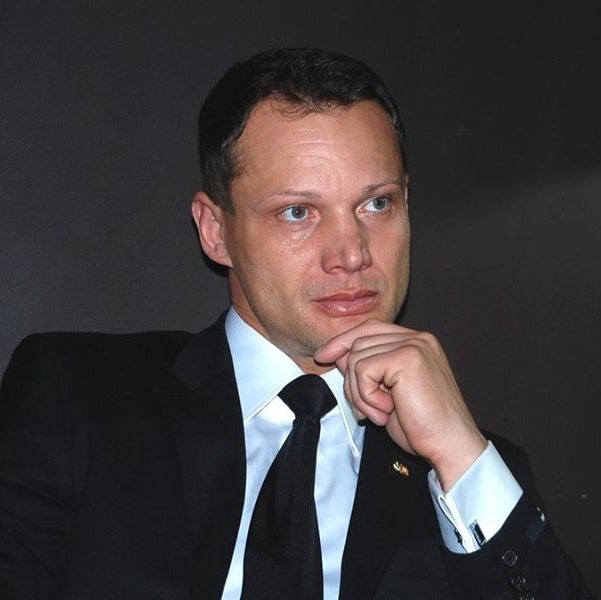 Pregatește-te să zâmbești din nou! De toate problemele tale mă voi ocupa eu!