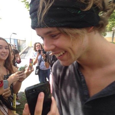 follow @nightdriveirwin