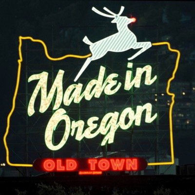 WEEKLY GOAL: 3,000 FOLLOWERS • Snapchat: oregonsecrets • Oregon is Earths puddle • I'll post stories, confessions and anything else •
